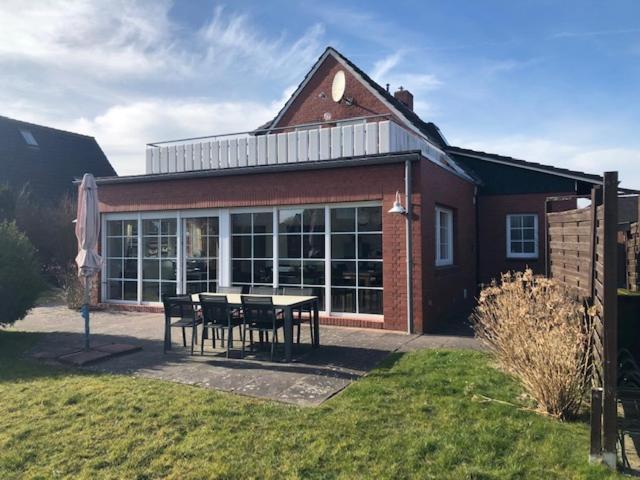 Haus Pamela Wohnung A Neuharlingersiel Exterior foto
