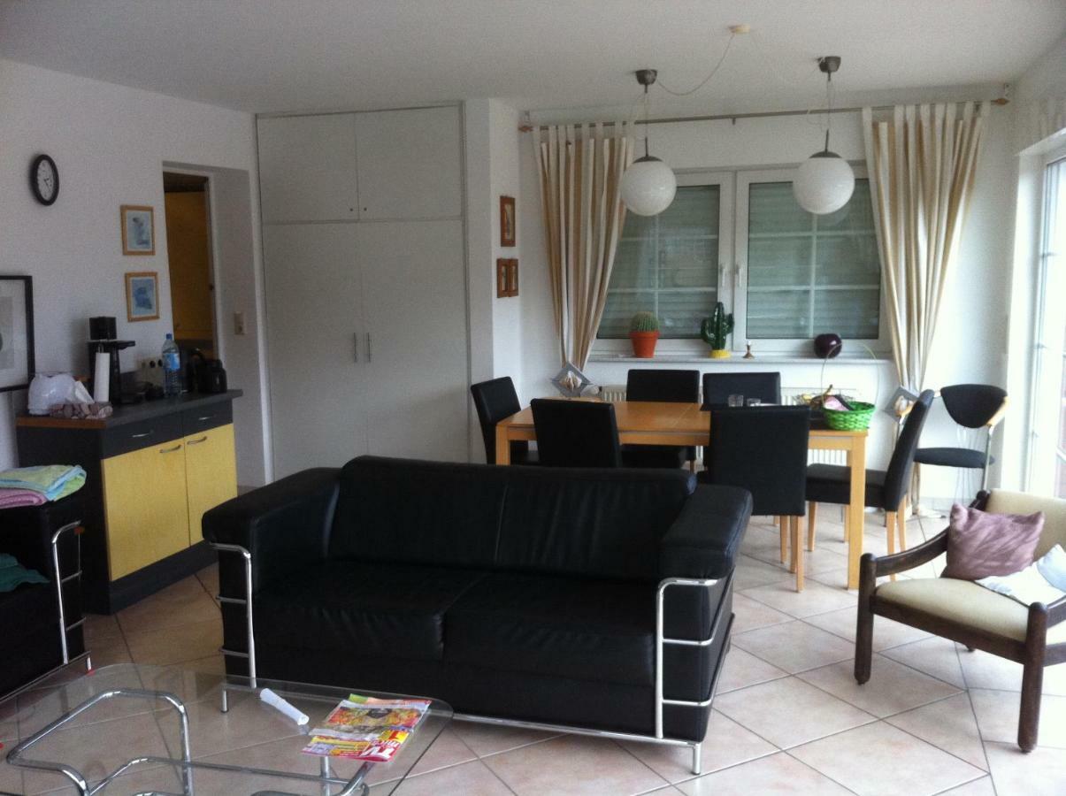 Haus Pamela Wohnung A Neuharlingersiel Exterior foto